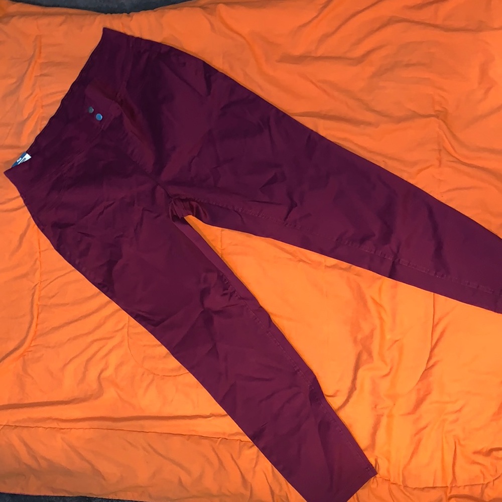 Burgundy jeans same exact color as picture
